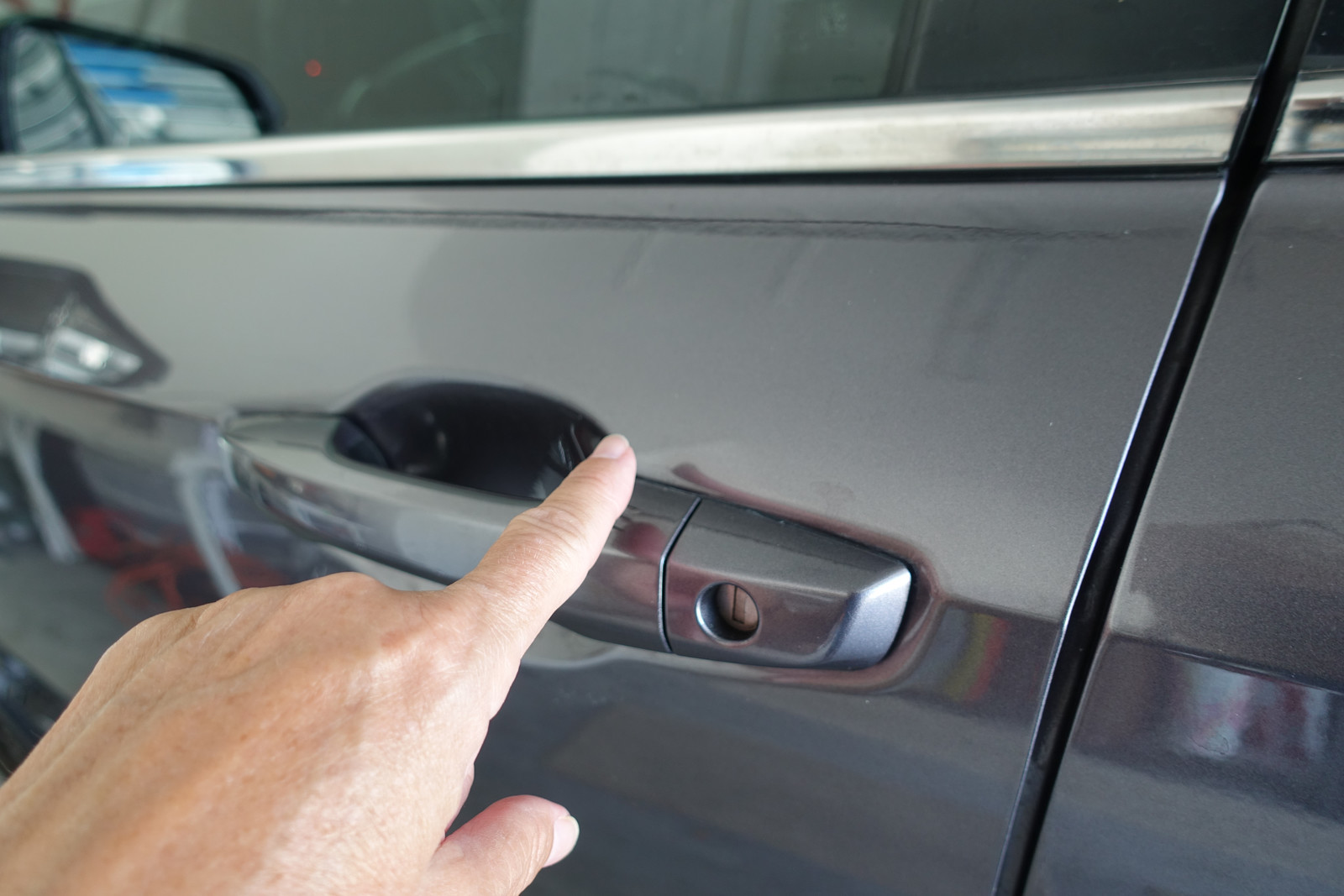 Zonder autosleutel een auto openen