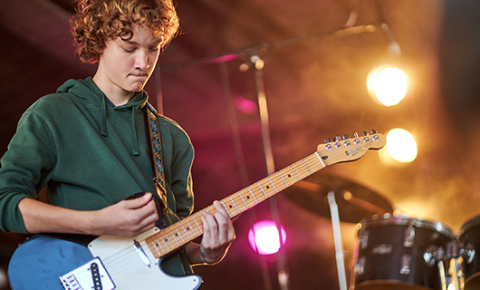 Jaaps kleinzoon is gitarist in de band