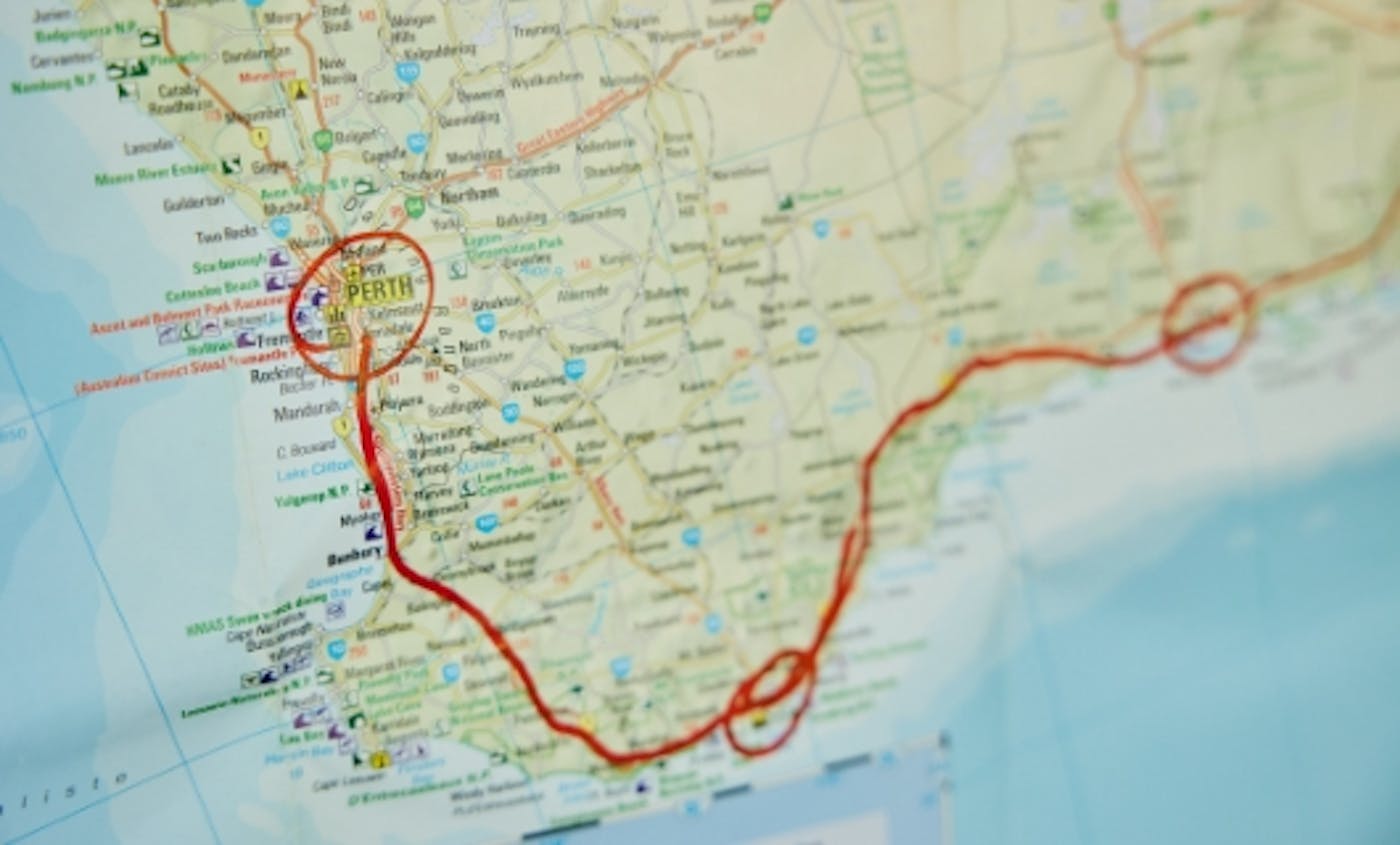 De kaart van dromen van Australië met de route die Evert wil fietsen
